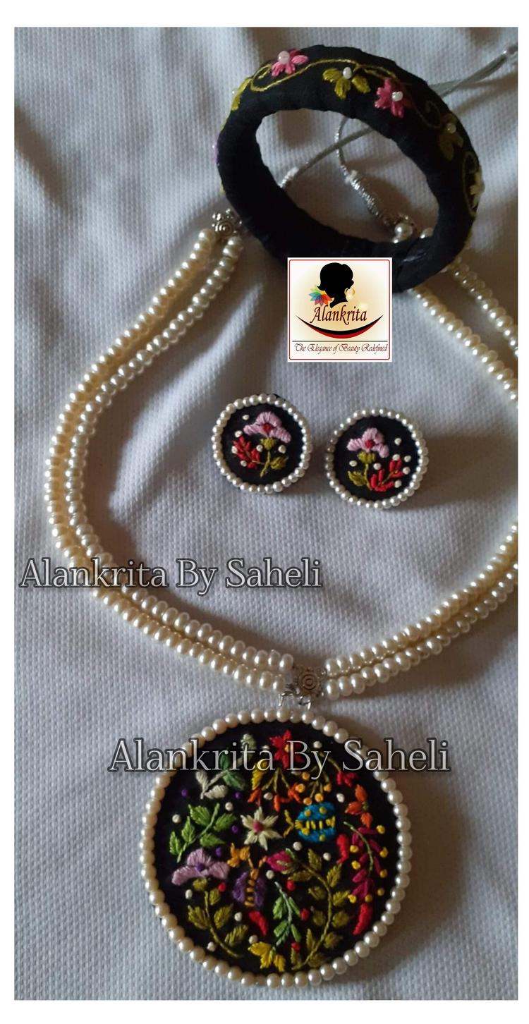 Black Pearl Embroidery Set with bangles