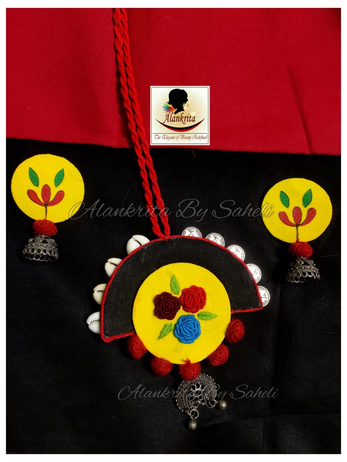 Black - Yellow Flower Embroidery set